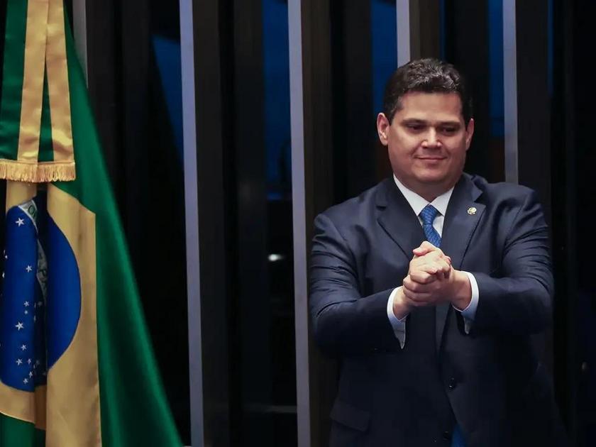 Alcolumbre Envia PEC da Blindagem Para Comissão de Justiça do Senado