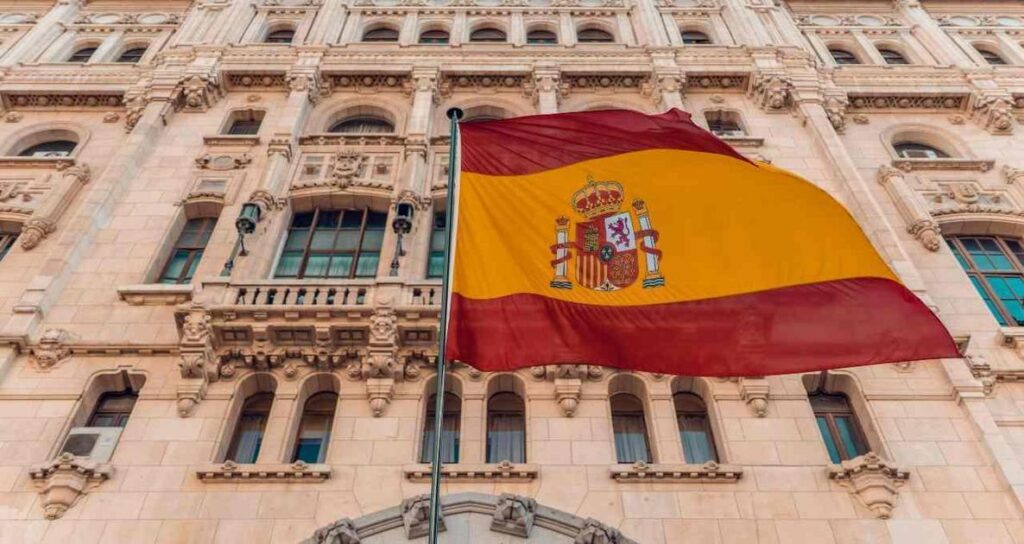 Atividade Industrial Da Zona Do Euro Cresce Puxada Pela Espanha