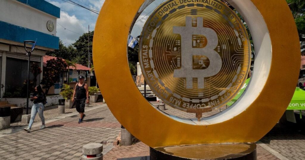 Por Que El Salvador Dividiu Reservas Em Bitcoin Para Mais Segurança