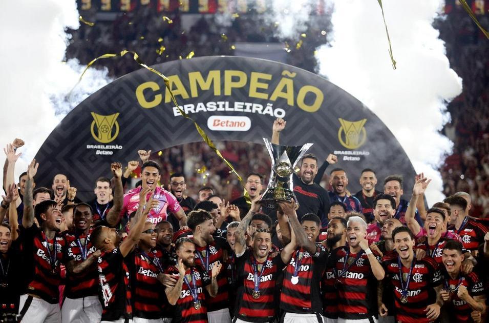 Entre Risco E Glória No Brasileirão: Vitória E Estratégia