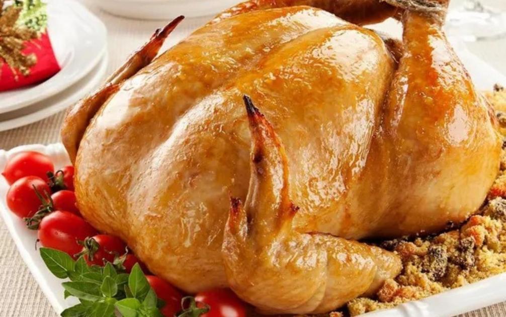 Por Que Chester E Fiesta São Maiores Que Frango Comum