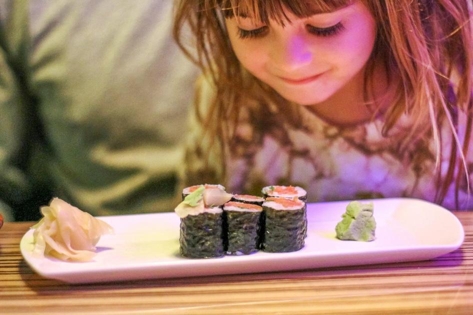 Obsessão De Crianças Por Sushi Pressiona Pais Financeiramente Nos EUA