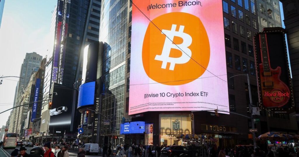 Riscos do Bitcoin Para Investidores de Varejo Após Impulso Trump