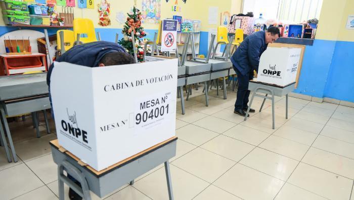 Candidatos De Direita Dominam Pesquisa De Eleições No Peru