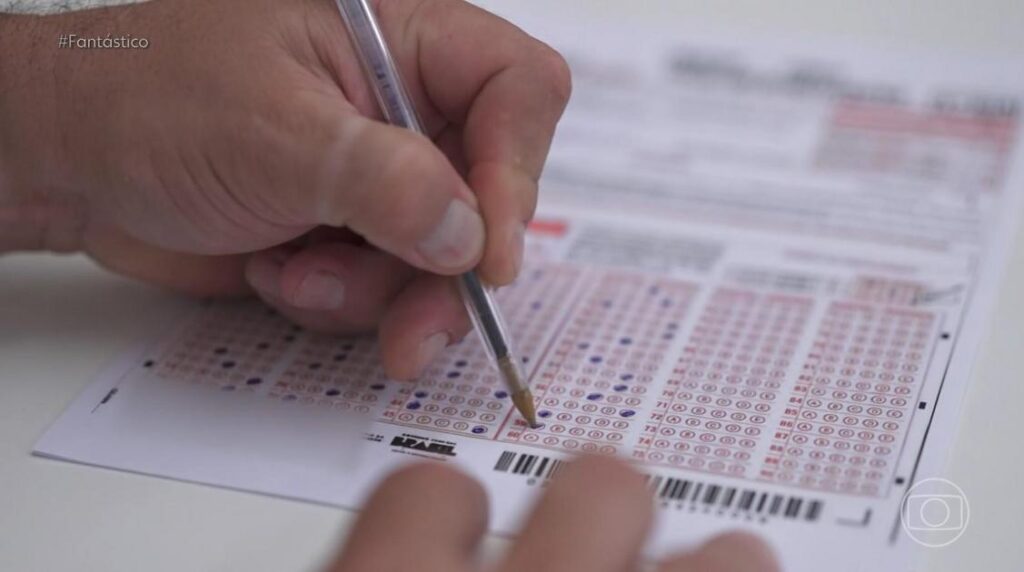 Como Quadrilhas Fraudam Concursos Públicos e Faturam Milhões