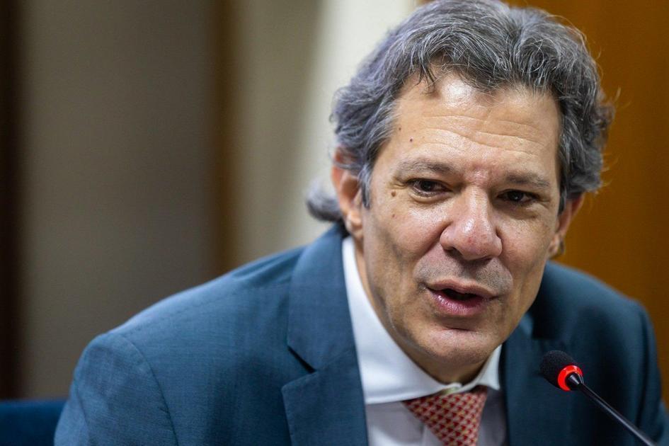 Governo Retira Proposta Para Auxílio a Bancos Em Crise