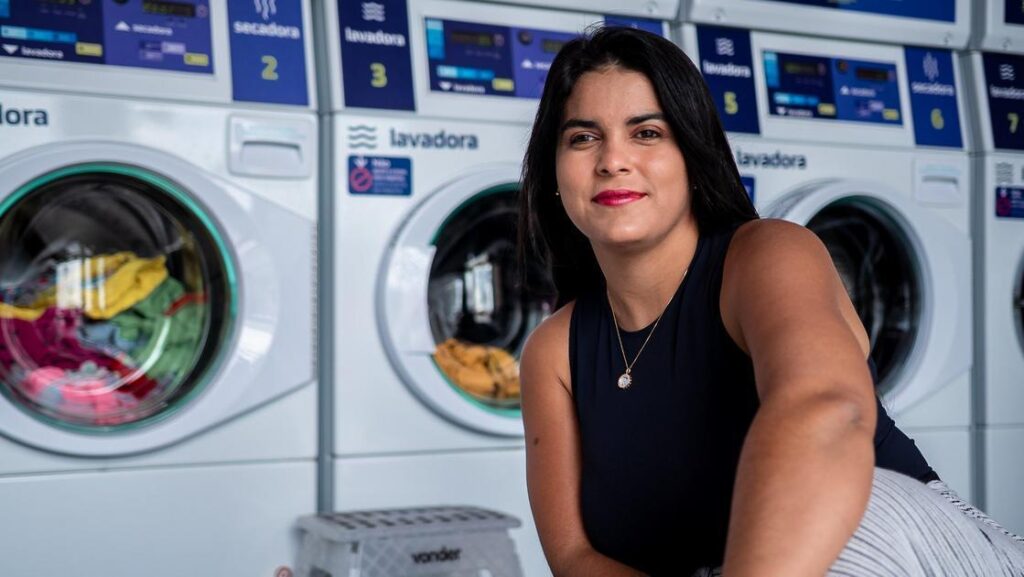 Negócio De Lavanderias: Ela Construíu Uma Renda De R$1,3 Milhão