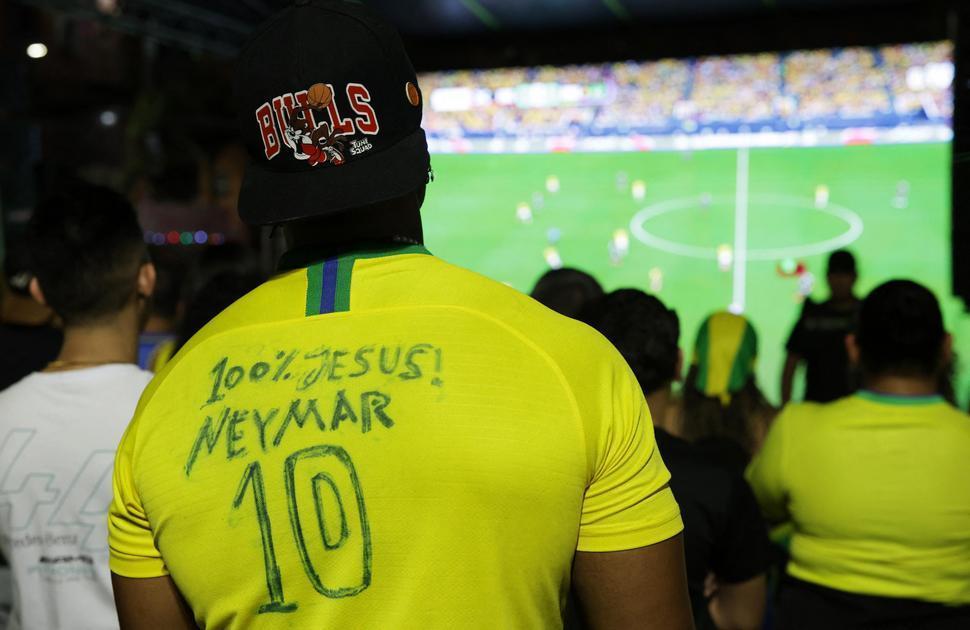 Bares Apostam Na Vitória Do Brasil Para Aumentar Faturamento